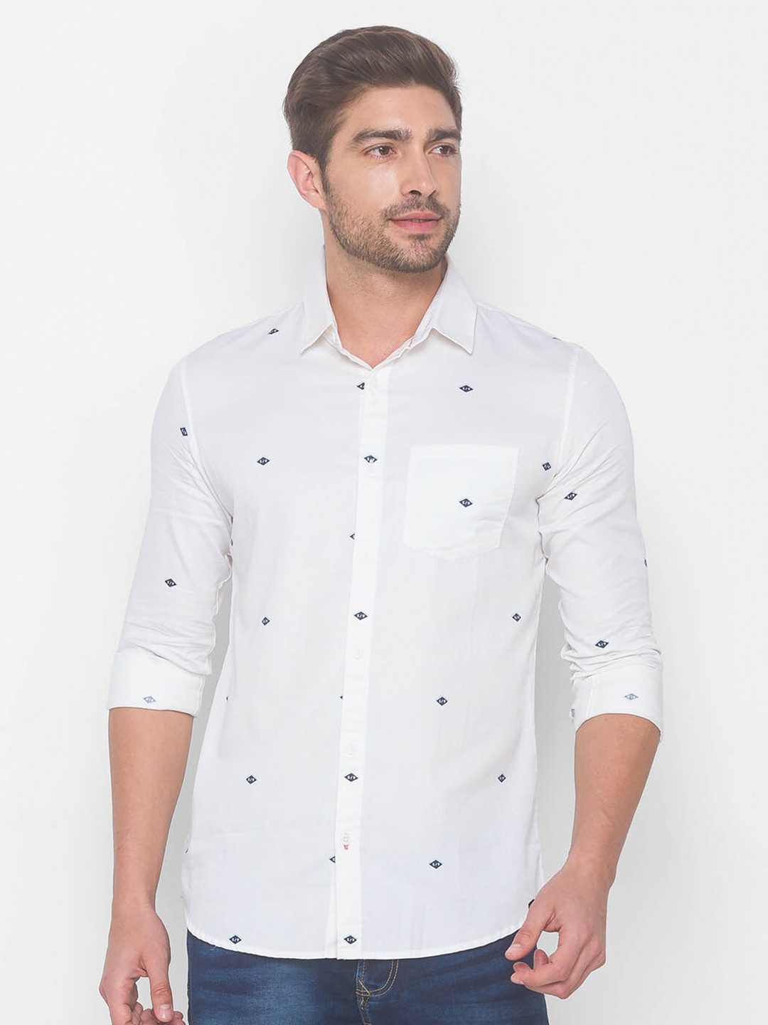 

SPYKAR Men White Printed Casual Shirt