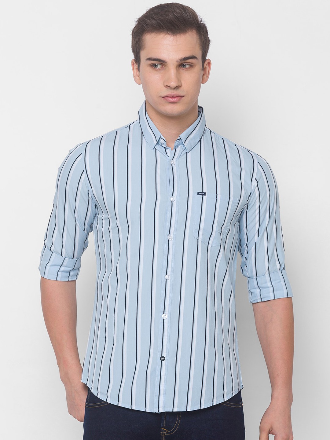 

SPYKAR Men Blue Slim Fit Striped Casual Shirt