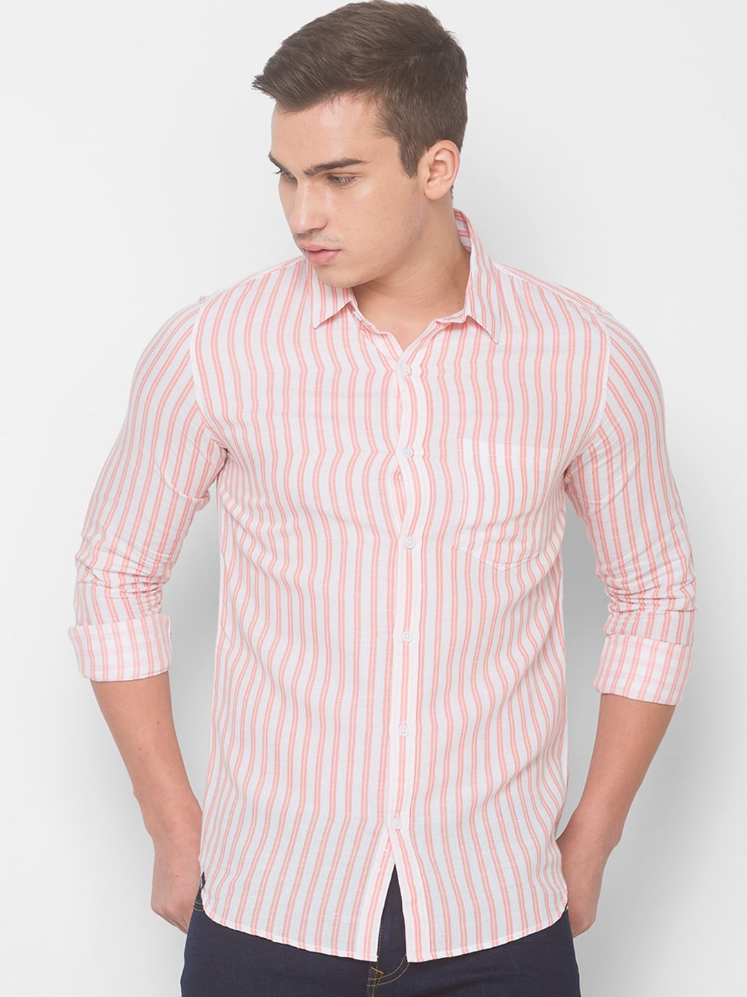 

SPYKAR Men Pink Striped Casual Shirt