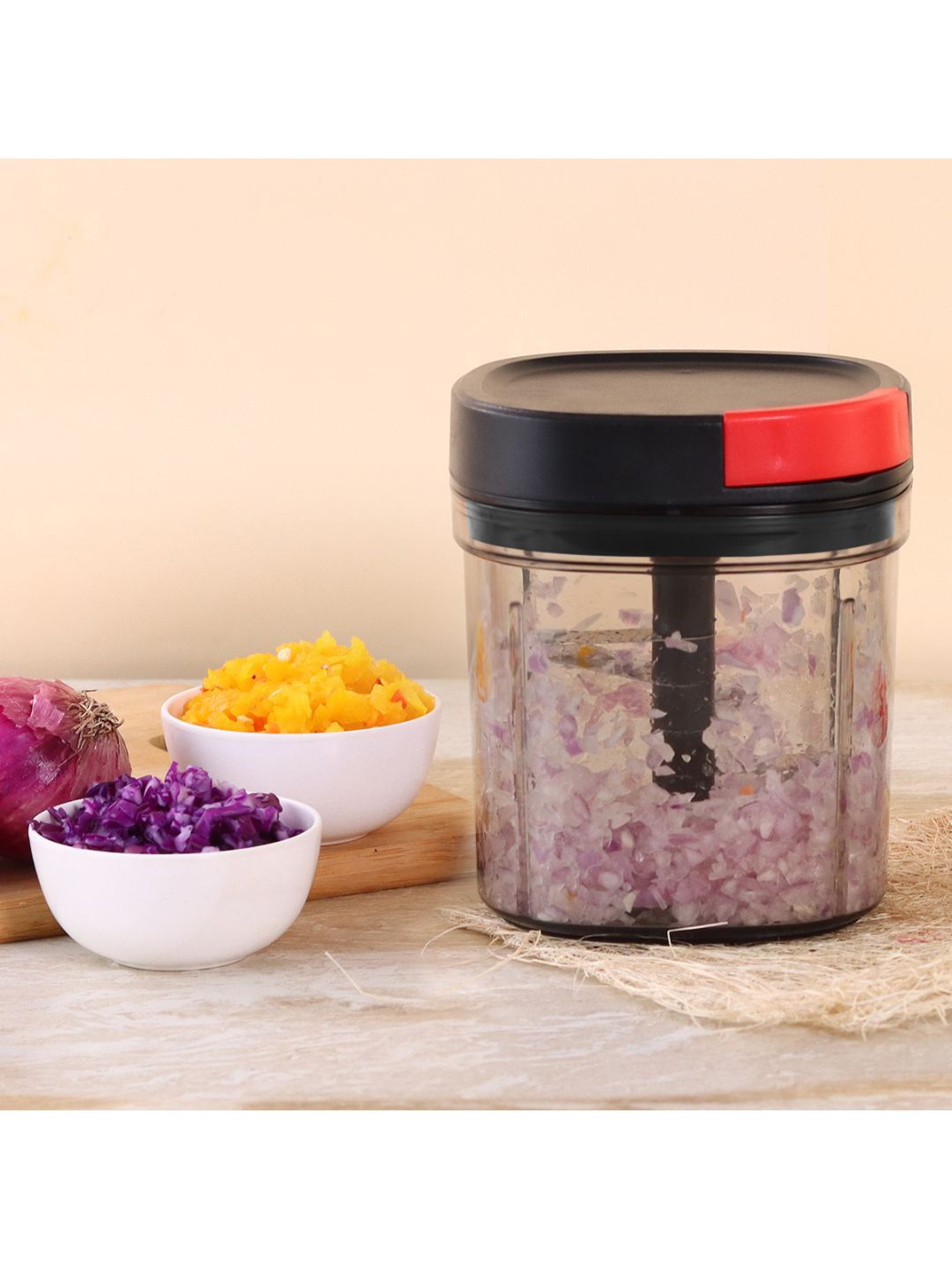 

Wonderchef Transparent & Black Solid Vegetable Chopper