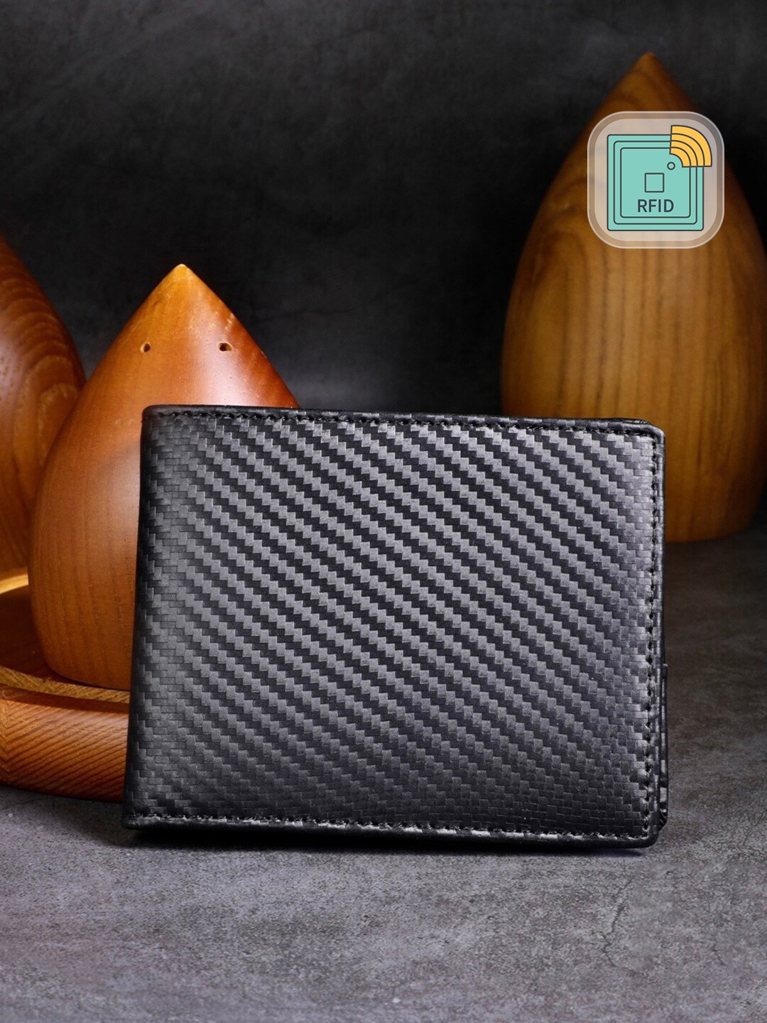 

BANGE Men Black & Grey Textured Leather Two Fold Wallet