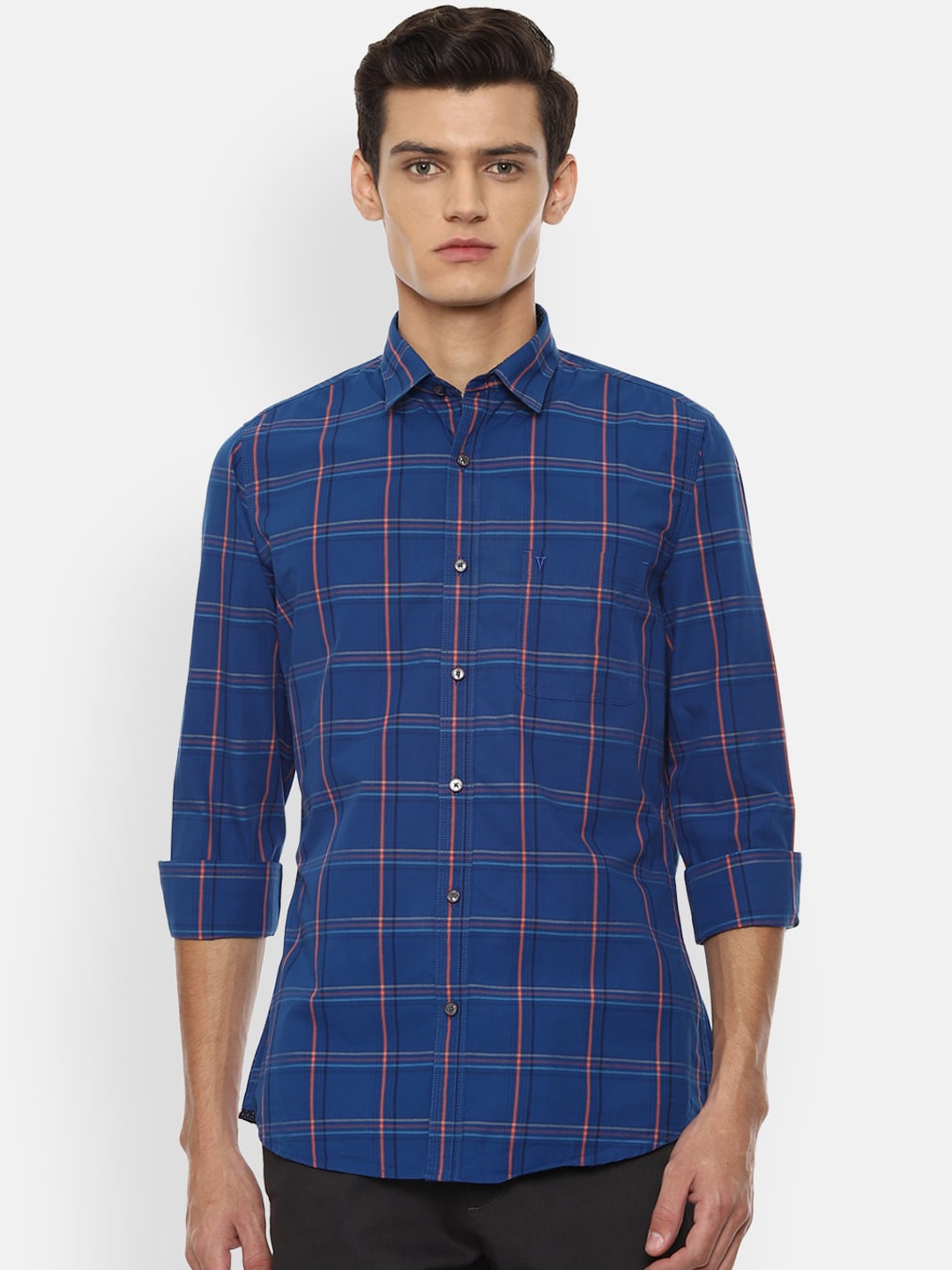

Van Heusen Sport Men Blue Slim Fit Checked Casual Shirt