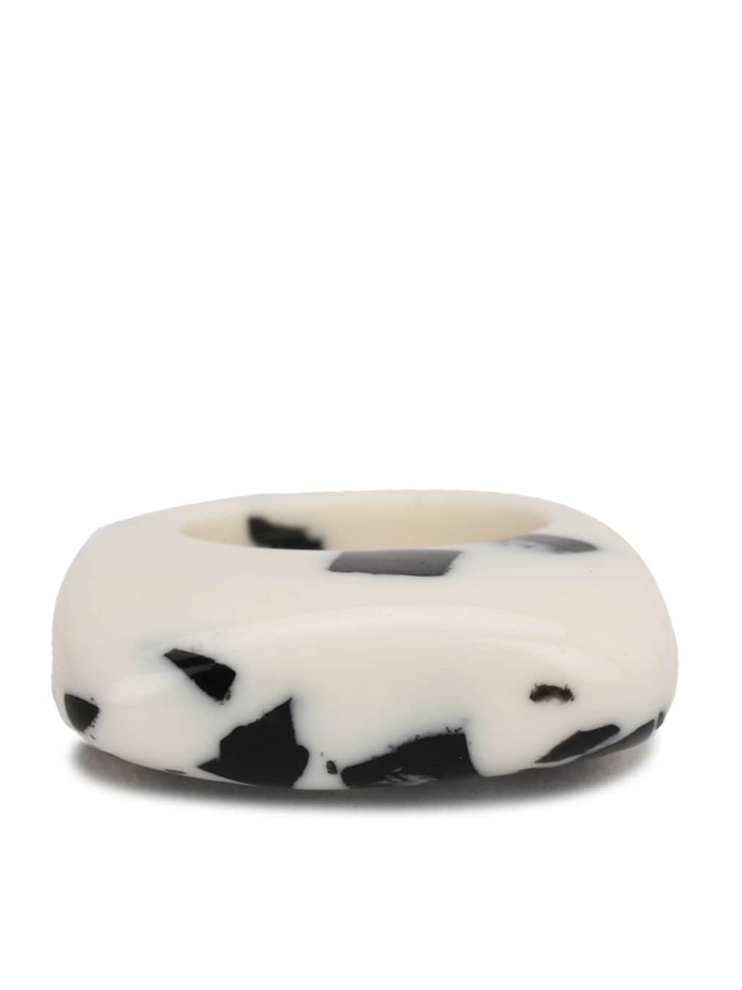 

FOREVER 21 Black & White Resin Glossy Finishing Finger Ring