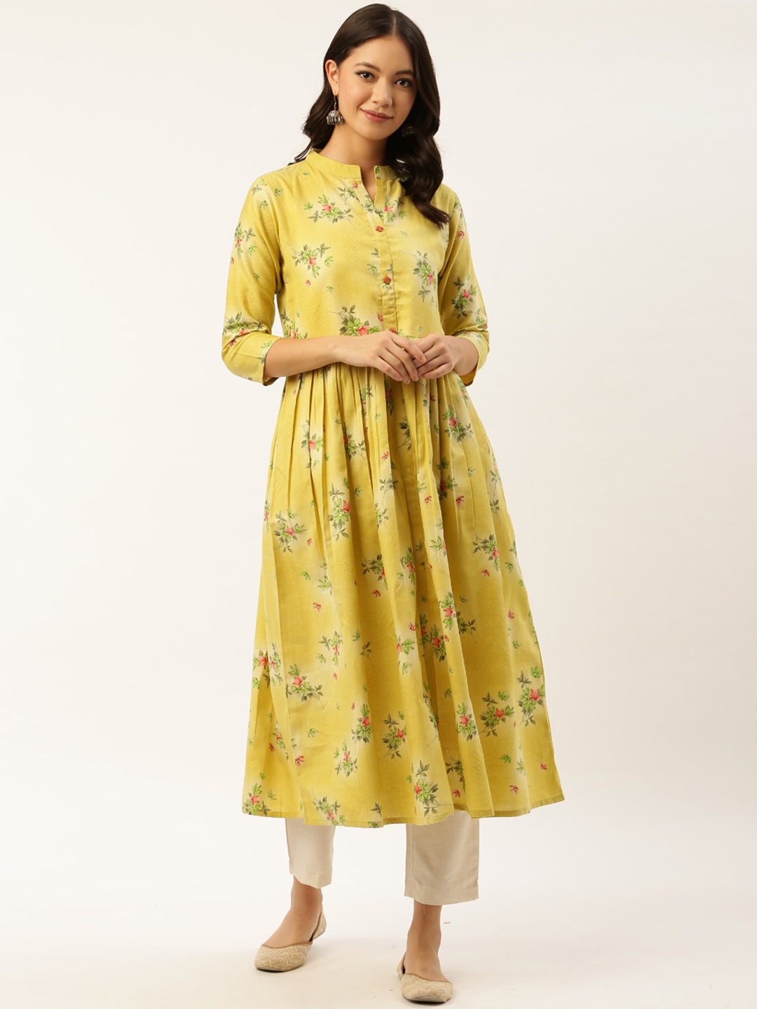 

Sangria Women Yellow Floral Printed Kurta