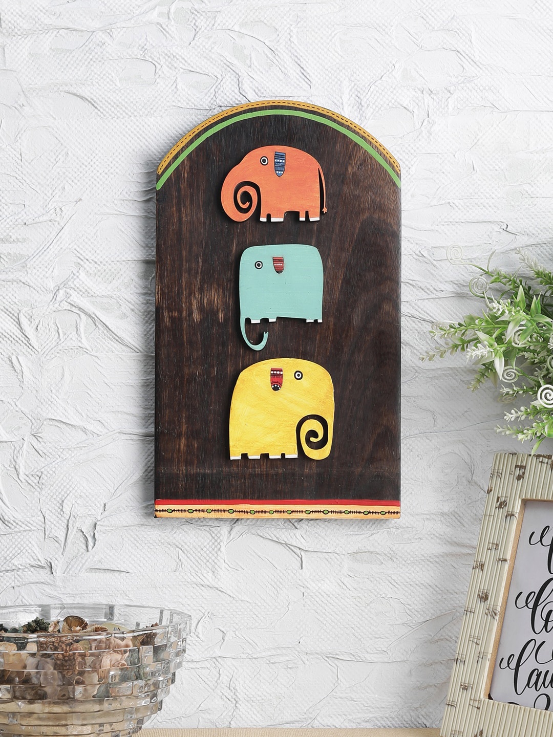 

VarEesha Multicolored Elephants Family Mango Wood Wall Hanging, Multi