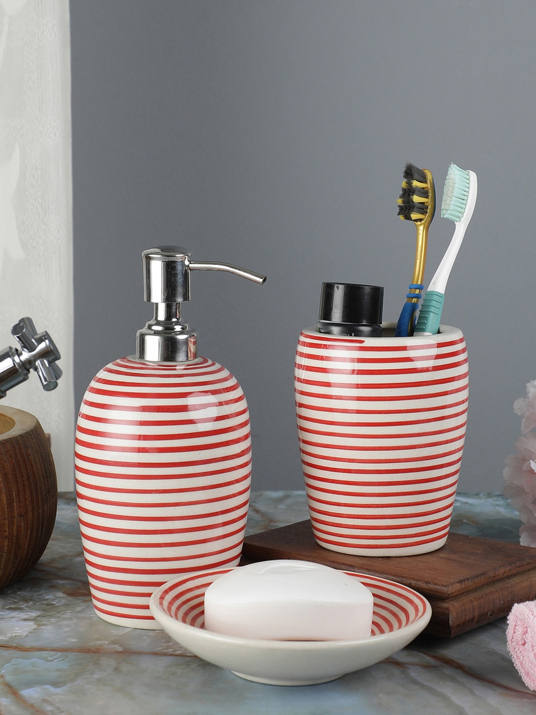 

VarEesha 3 Pieces White & Red Ceramic Bathroom Accessories Set