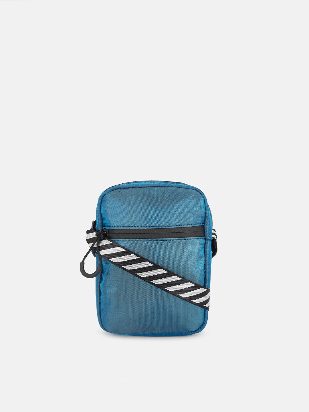 

Ajile by Pantaloons Men Teal & Black Messenger Bag