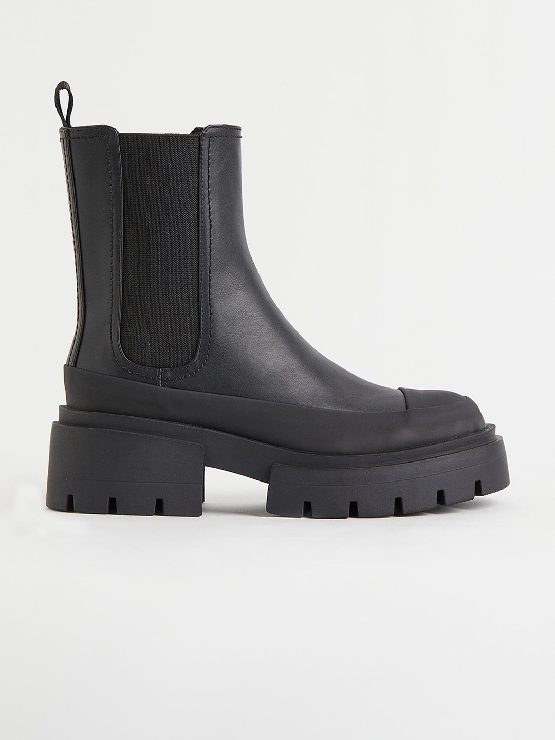 

H&M Women Black Chunky Chelsea boots