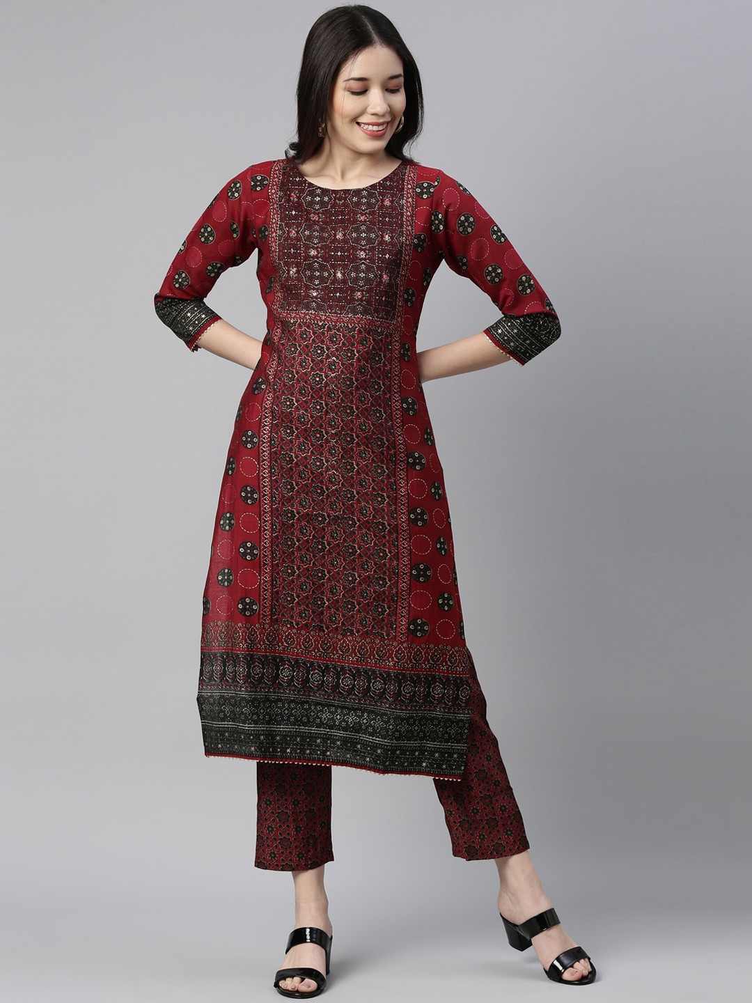 

Neerus Women Maroon Ethnic Motifs Printed Kurta with Trousers