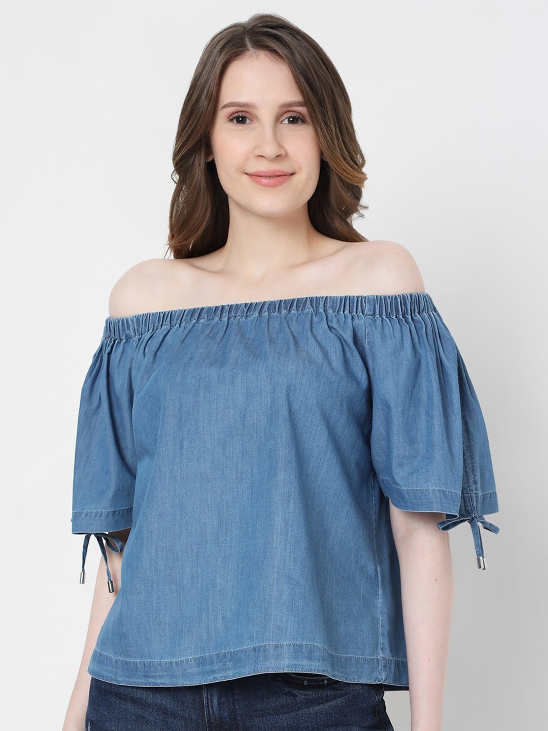 

Vero Moda Blue Checked High-Low Top