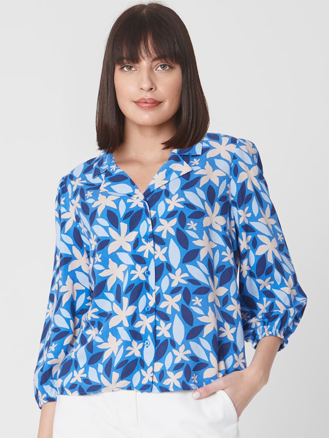 

Vero Moda Blue Floral Print Mandarin Collar Shirt Style Top