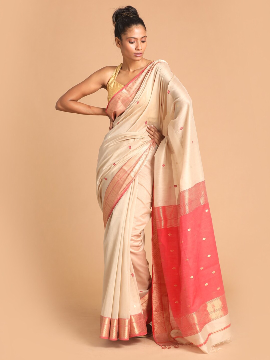 

Indethnic Beige & Fuchsia Woven Design Maheshwari Silk Cotton Saree
