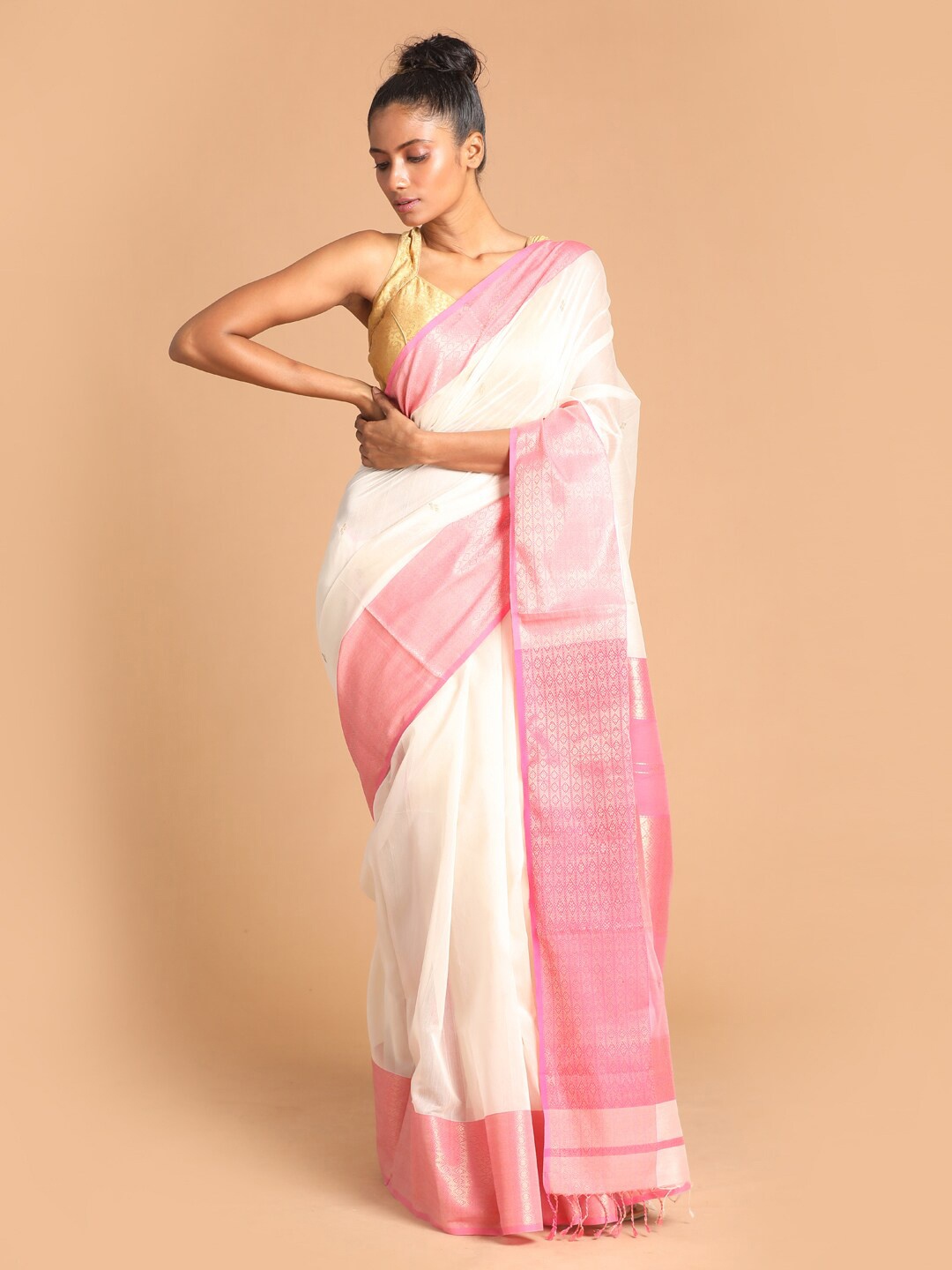 

Indethnic White & Pink Zari Silk Cotton Maheshwari Saree