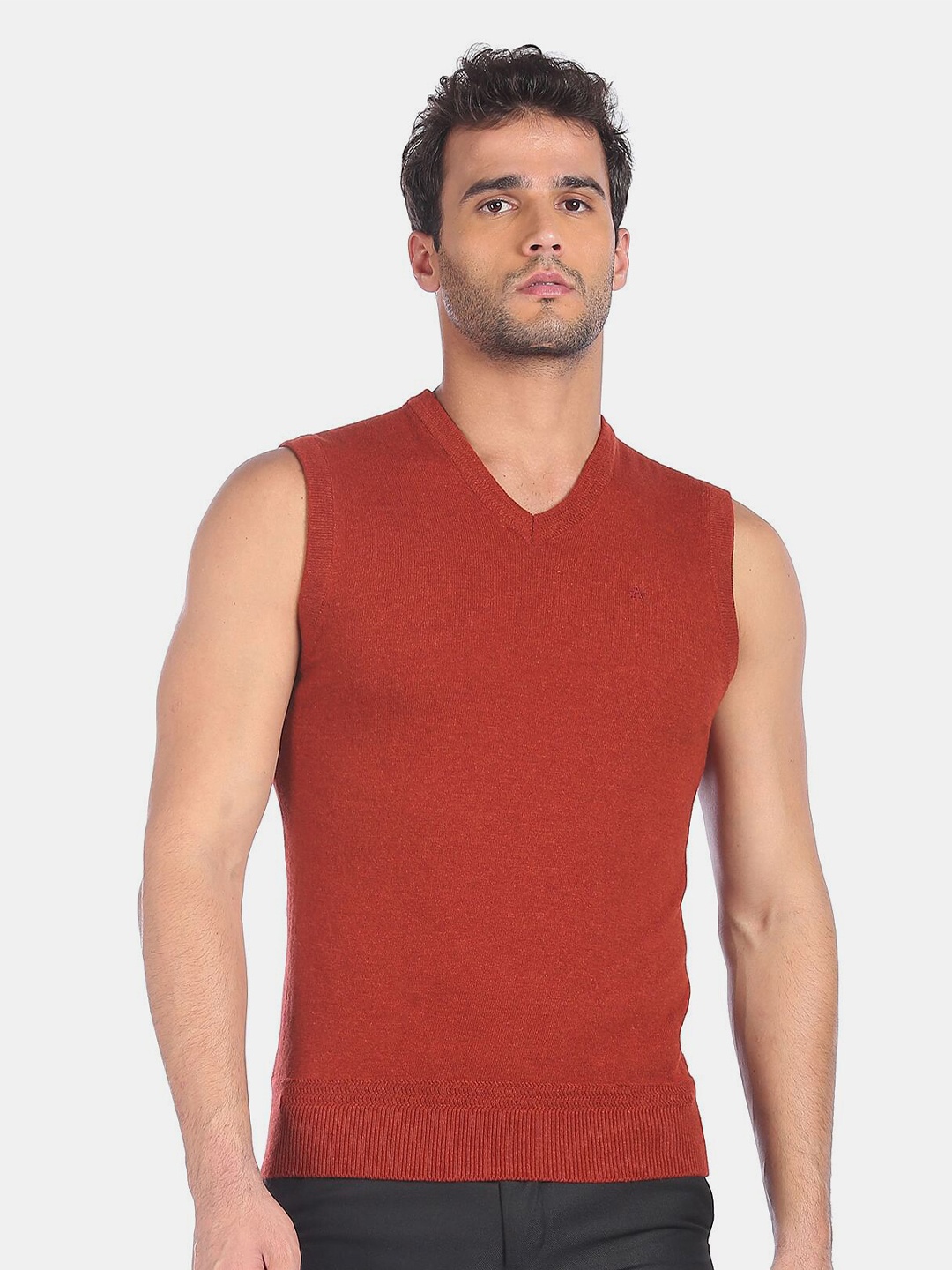 

Arrow Sport Men Red Wool Sweater Vest