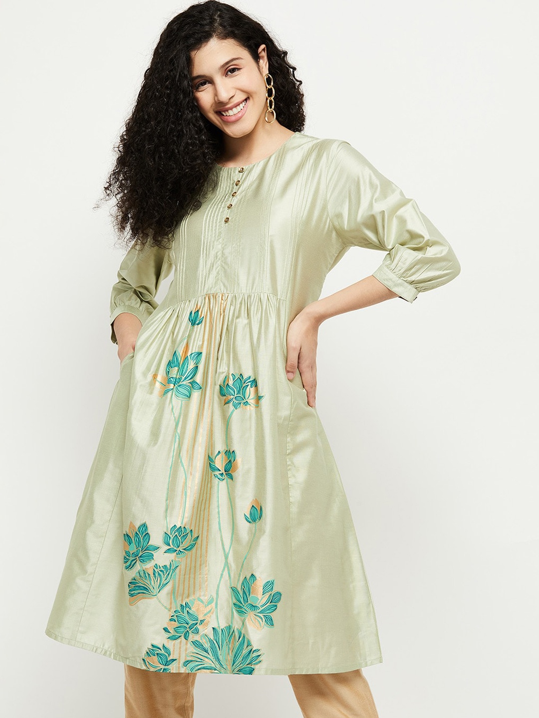 

max Women Green Floral Printed Thread Work Anarkali Kurta