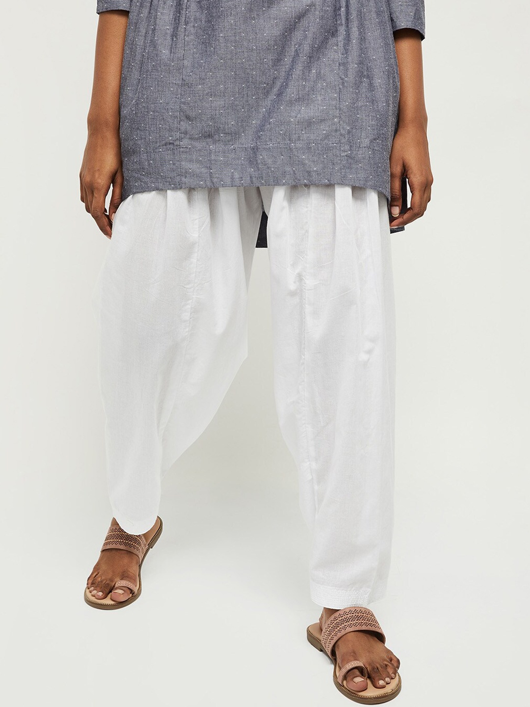 

max Women White Solid Pure Cotton Patiala