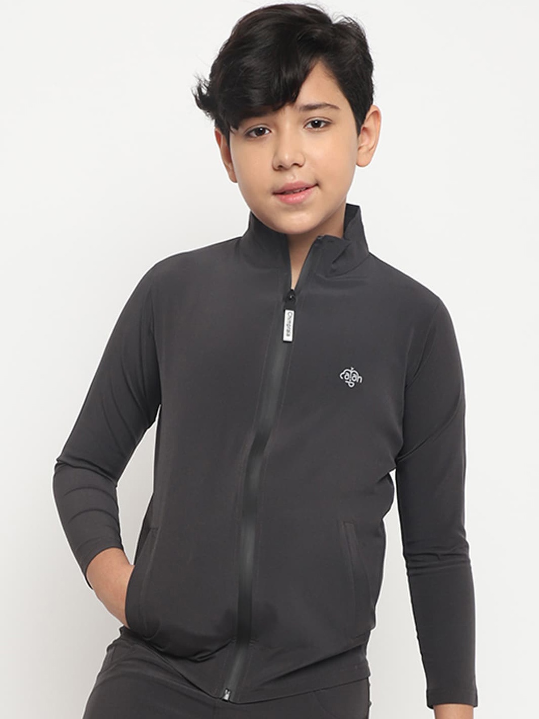 

CHIMPRALA Boys Grey Geometric Water Resistant Crop Running Sporty Jacket