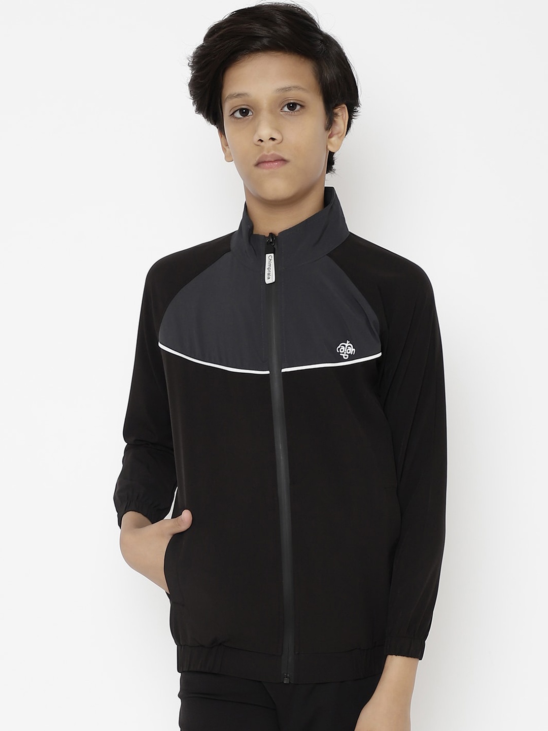 

CHIMPRALA Boys Grey Colourblocked Water Resistant Running Sporty Jacket
