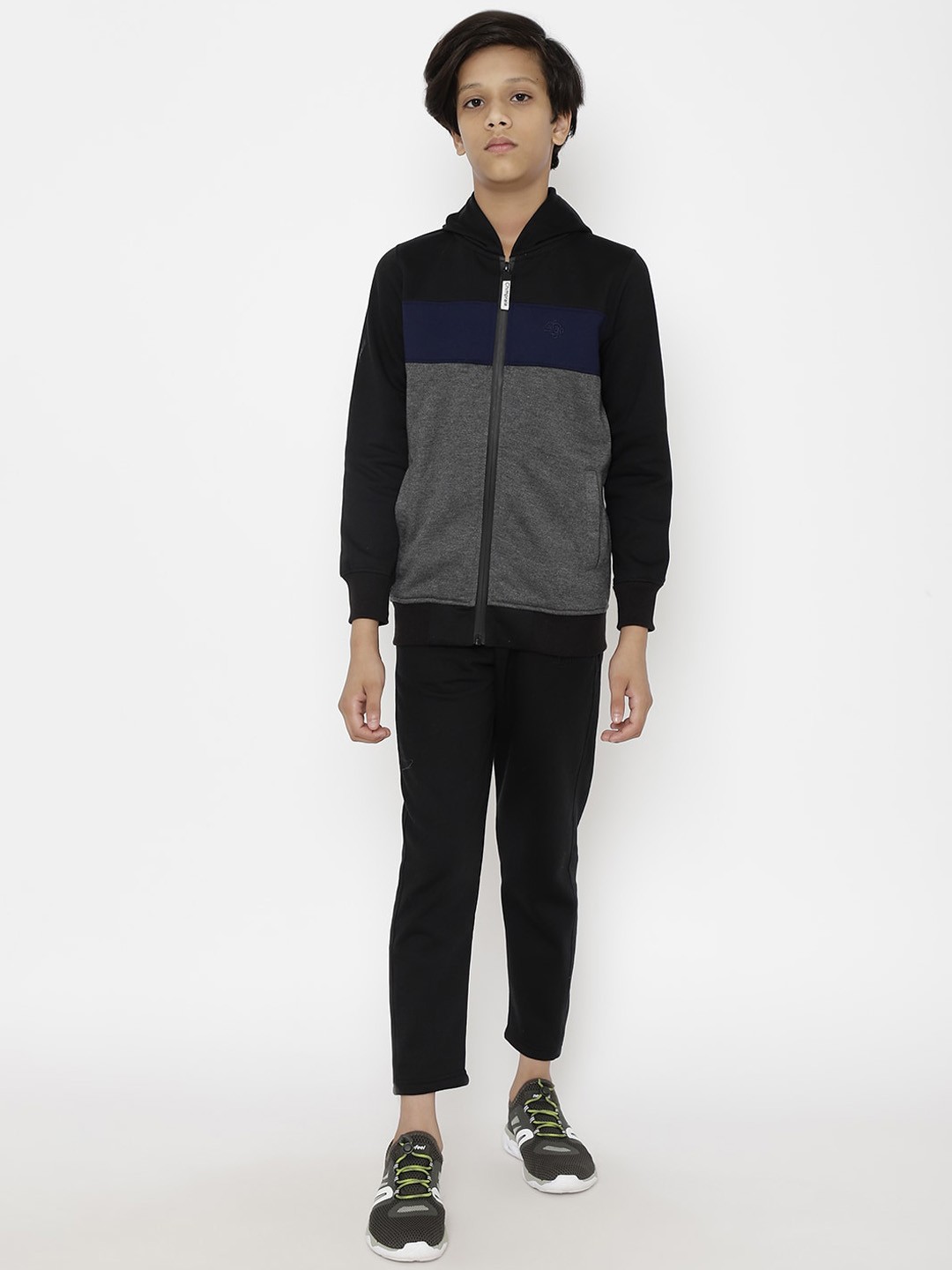 

CHIMPRALA Kids Boys Black & Navy Blue Colourblocked Cotton Hooded Tracksuits