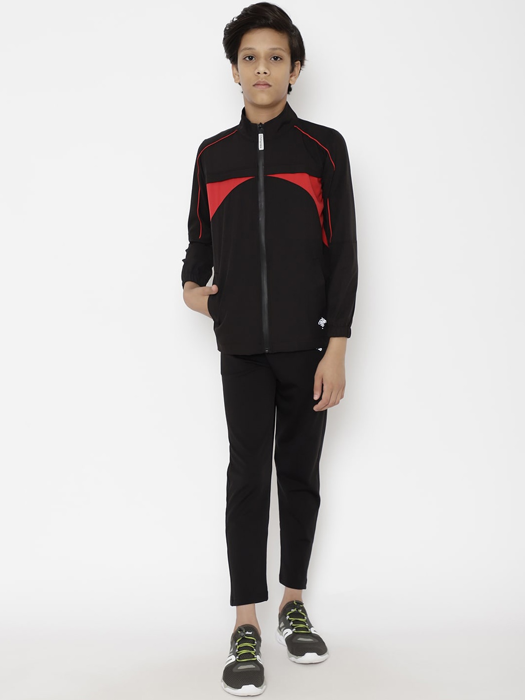 

CHIMPRALA Boys Black & Red Solid Tracksuit