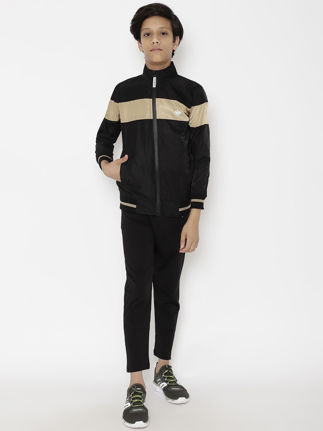 

CHIMPRALA Boys Beige & Black Colourblocked Tracksuits