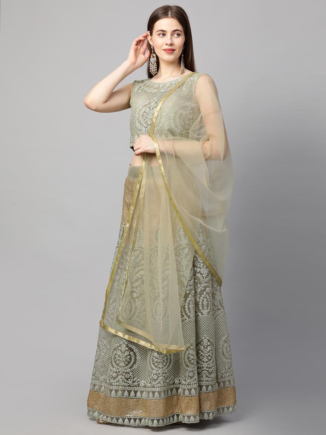 

RedRound Green & Gold-Toned Embroidered Thread Work Semi-Stitched Lehenga & Unstitched Blouse With Dupatta