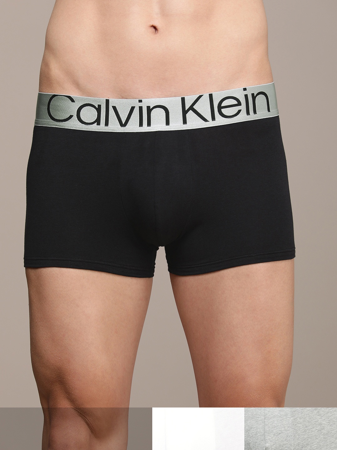 

Calvin Klein Underwear Men Black ,Grey & White Pack of 3 LOW RISE TRUNK, Multi