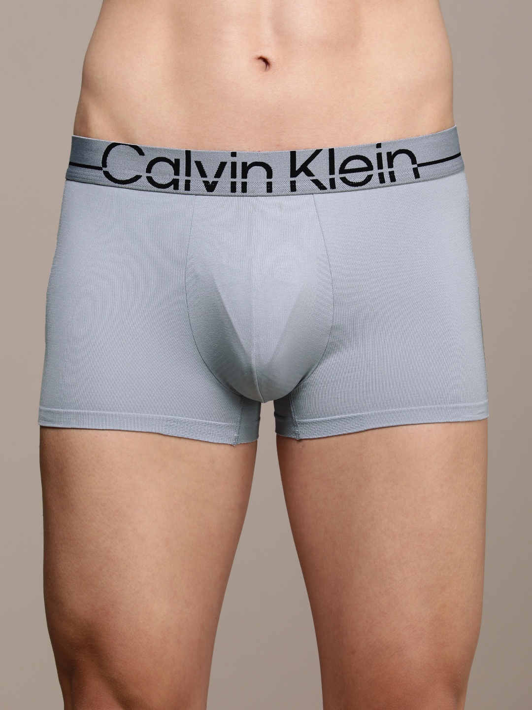 

Calvin Klein Underwear Men Grey LOW RISE TRUNK