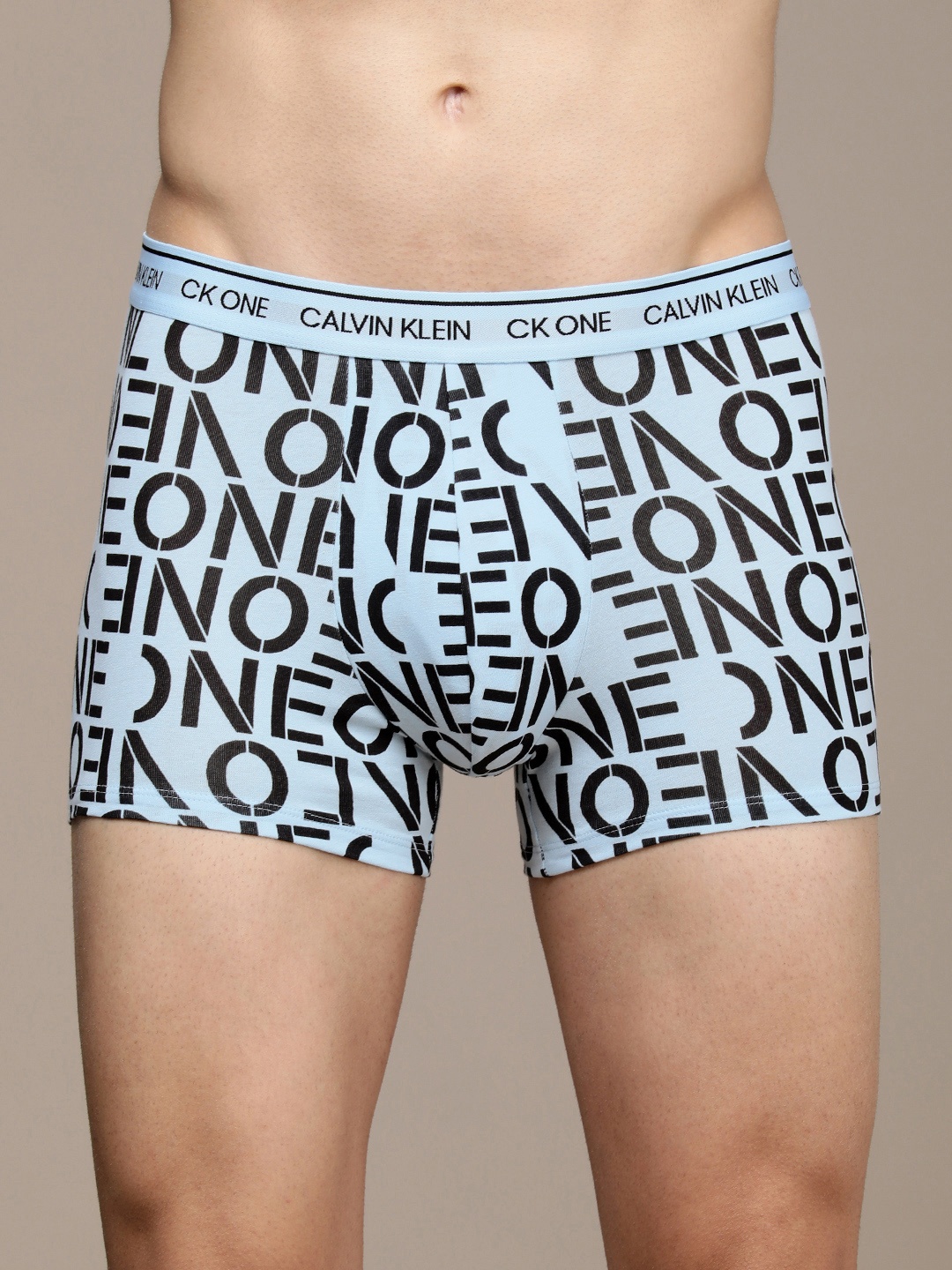 

Calvin Klein Underwear Men Blue Printed Trunk NB22161BM