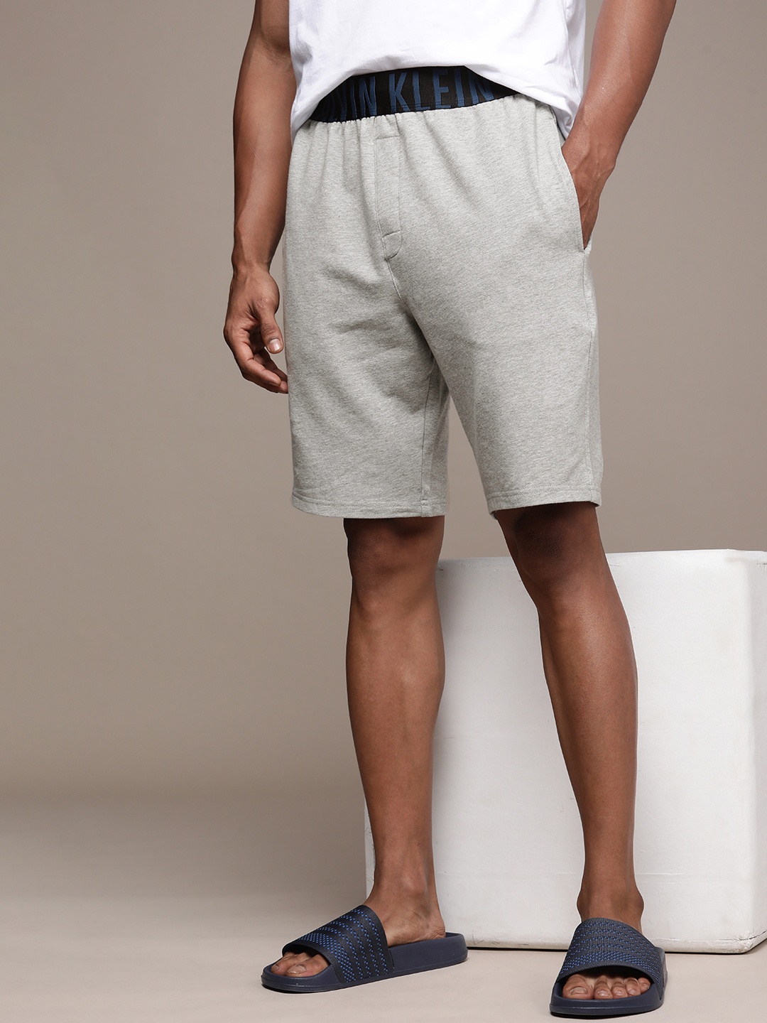 

Calvin Klein Underwear Men Grey Melange Lounge Shorts