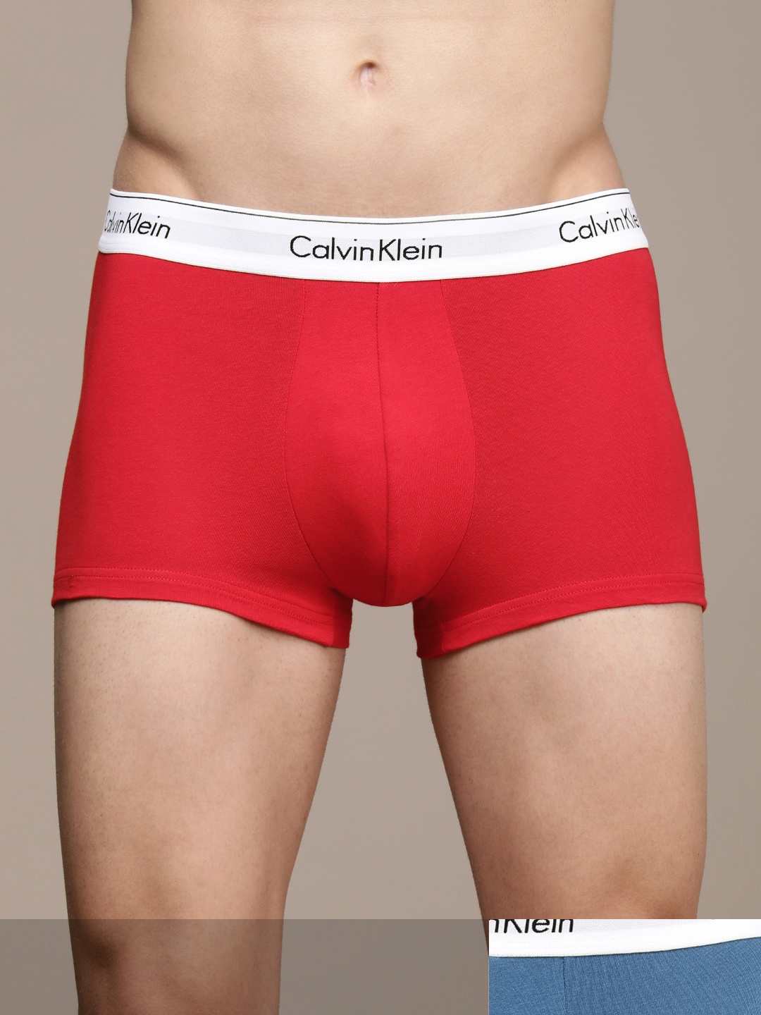 

Calvin Klein Underwear Men Pack of 2 Solid Low Rise Trunks, Red