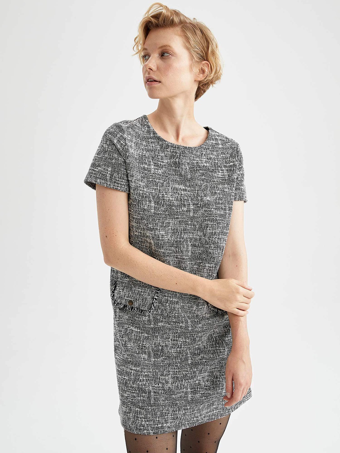 

DeFacto Women Black & White Self-Design Sheath Dress