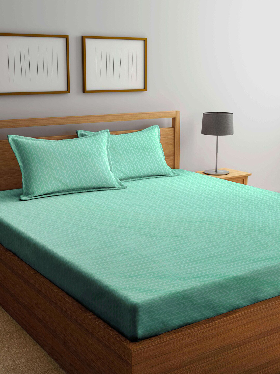 

KLOTTHE Green Geometric 210 TC King Bedsheet with 2 Pillow Covers