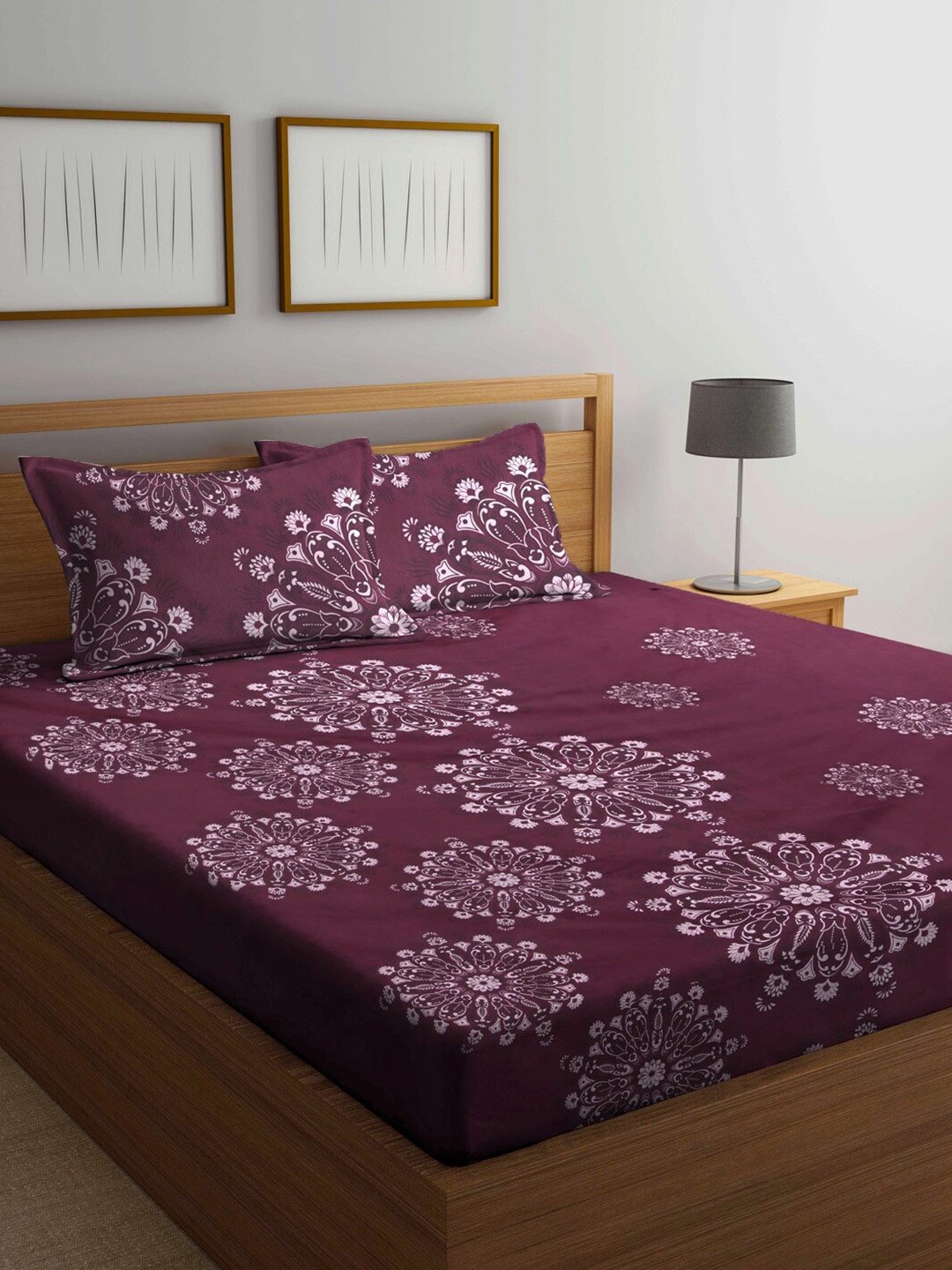 

KLOTTHE Grey Maroon Floral 210 TC King Bedsheet with 2 Pillow Covers