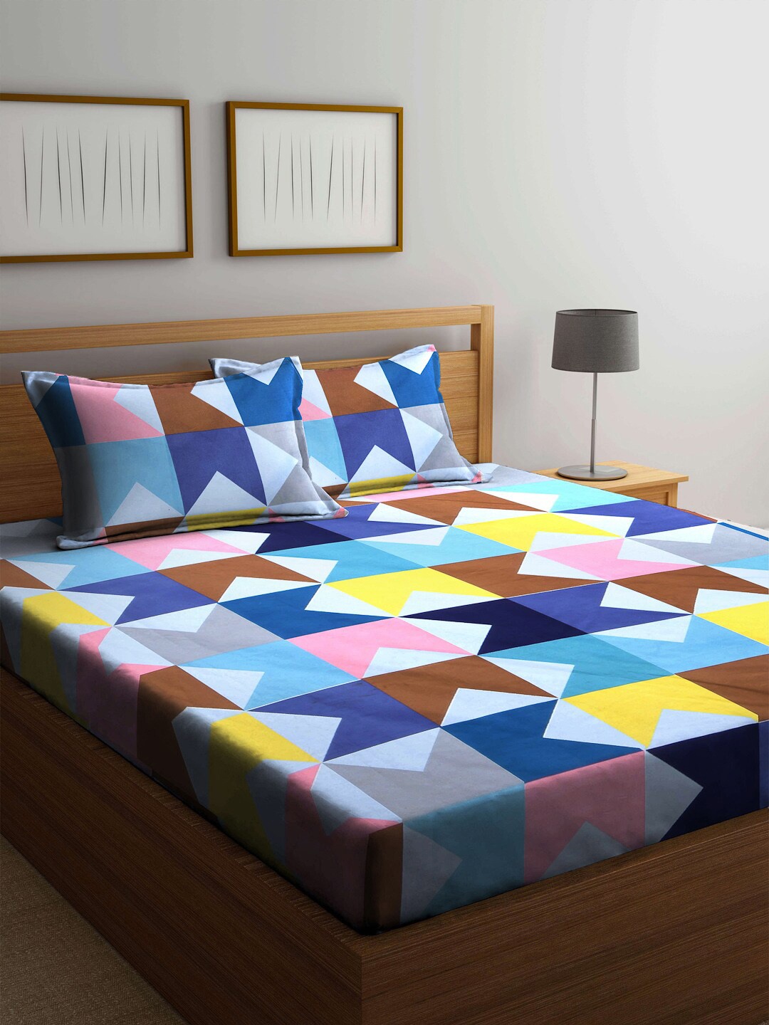 

KLOTTHE Multicoloured Geometric 210 TC 1 King Bedsheet with 2 Pillow Covers, Multi
