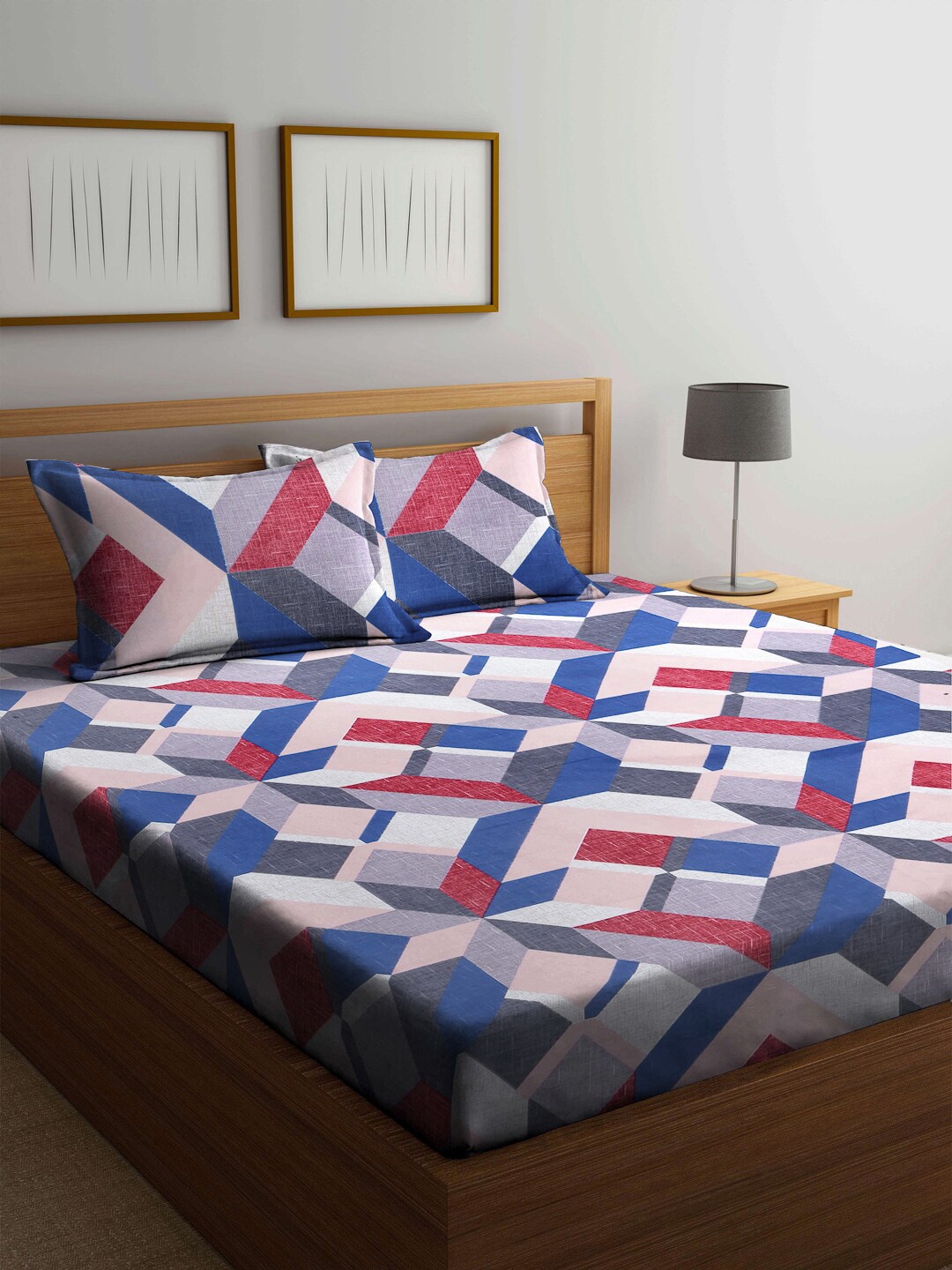 

KLOTTHE Multicoloured Geometric 210 TC 1 King Bedsheet with 2 Pillow Covers, Multi
