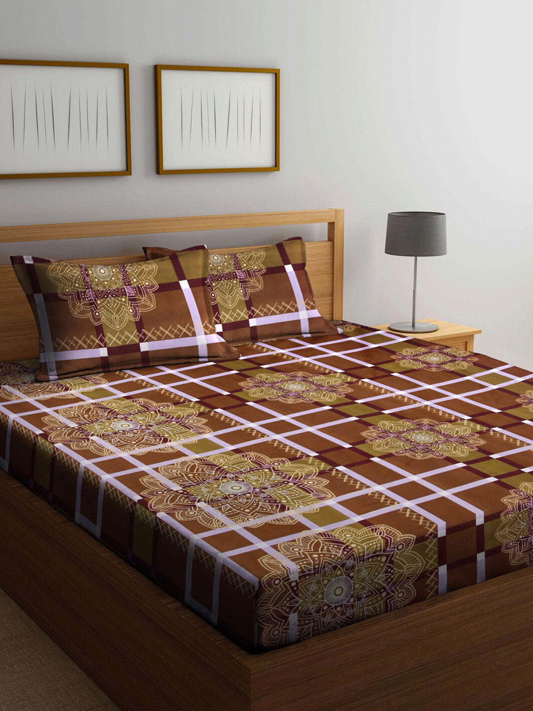 

KLOTTHE Brown Abstract 210 TC 1 King Bedsheet with 2 Pillow Covers