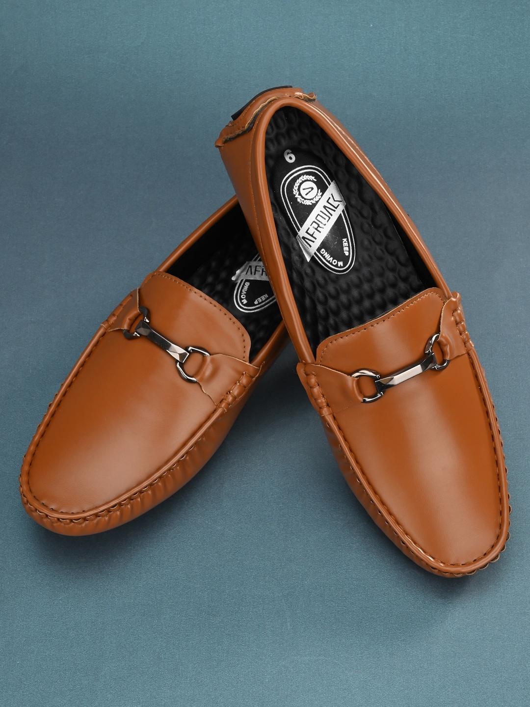 

AfroJack Men Tan Loafers