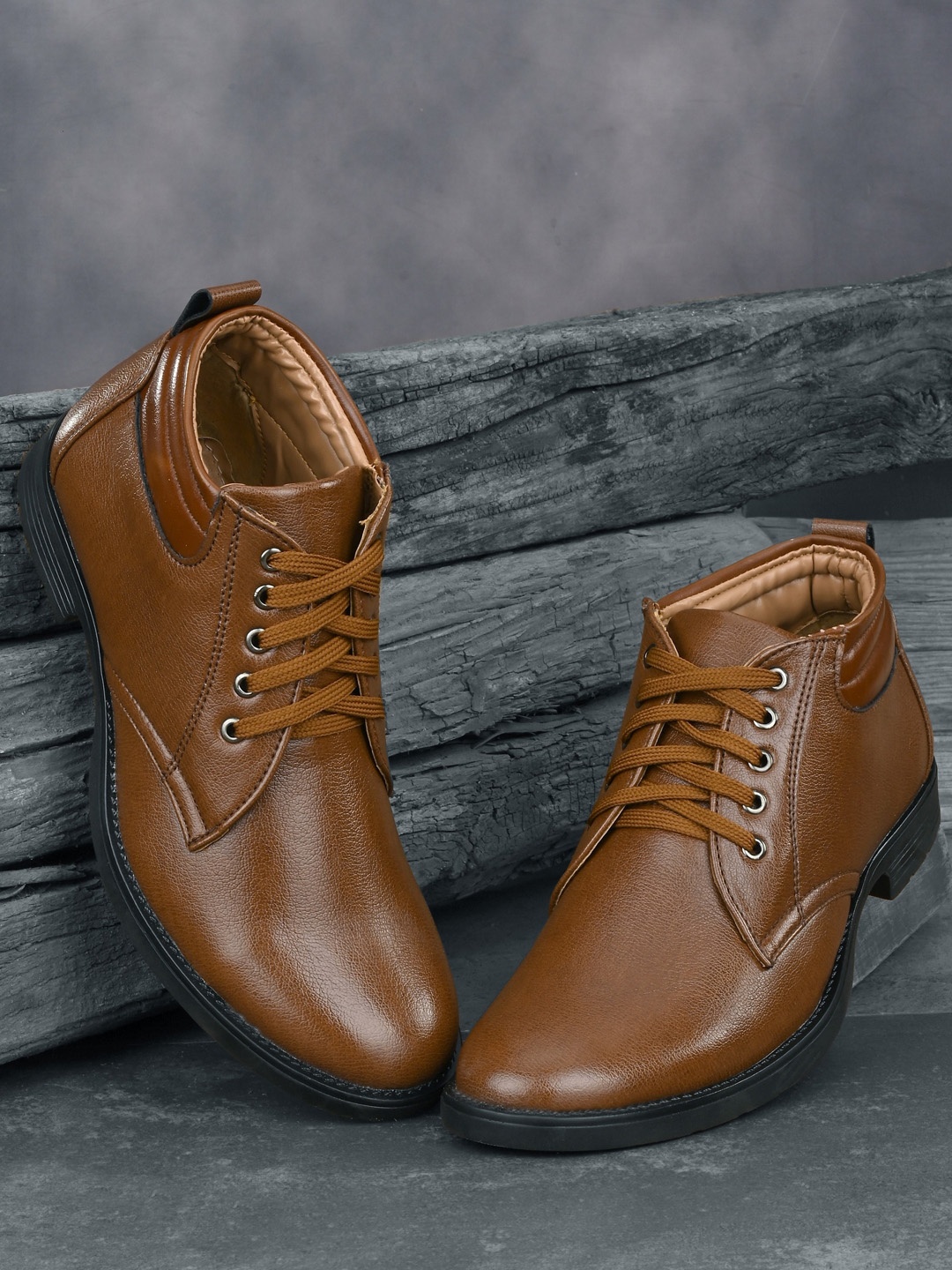 

AfroJack Men Tan Flat Boots