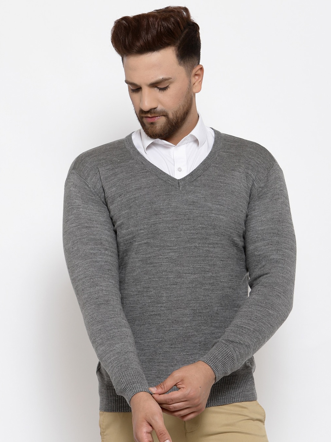 

513 Men Grey Melange Solid Sweaters