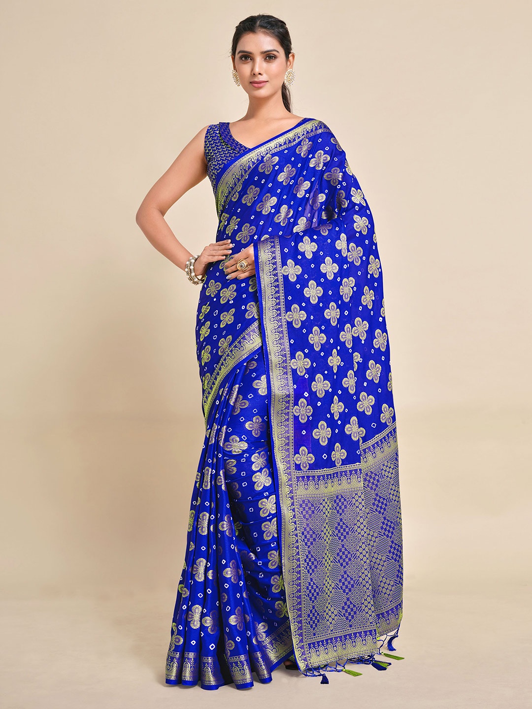 

MIMOSA Blue & Gold-Toned Floral Mysore Silk Saree