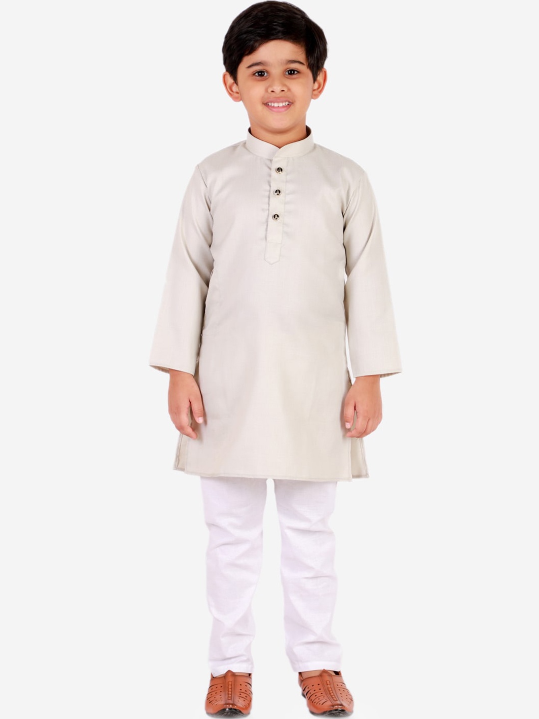 

Pro-Ethic STYLE DEVELOPER Boys Grey & White Kurta with Pyjamas