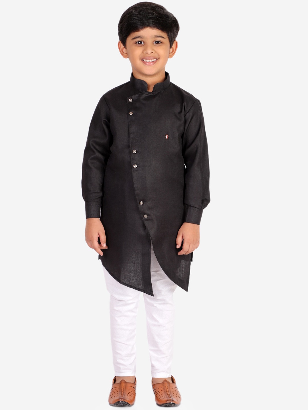 

Pro-Ethic STYLE DEVELOPER Boys Black Kurta with Pyjamas