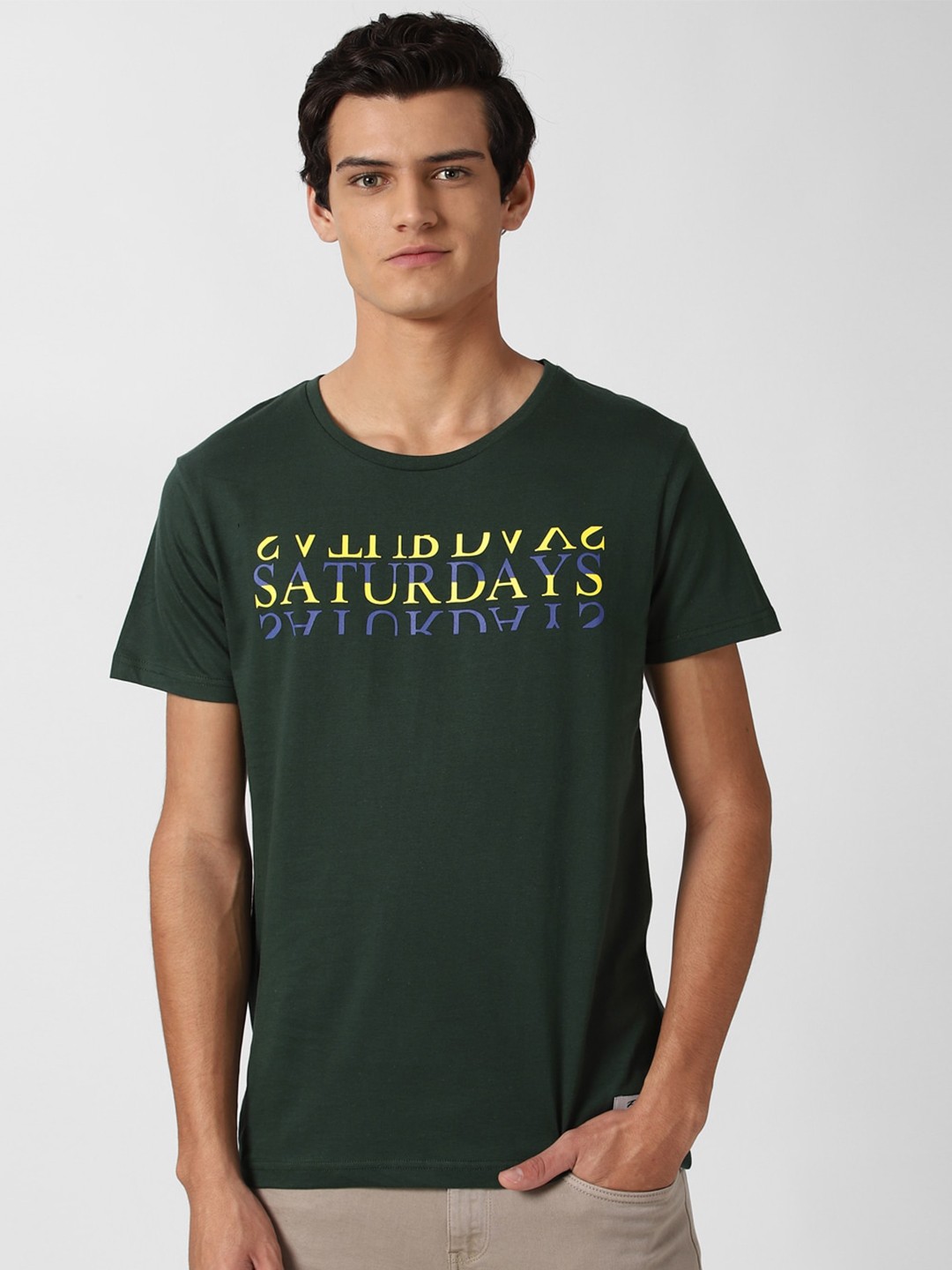 

Peter England Casuals Men Green Typography Printed Slim Fit T-shirt