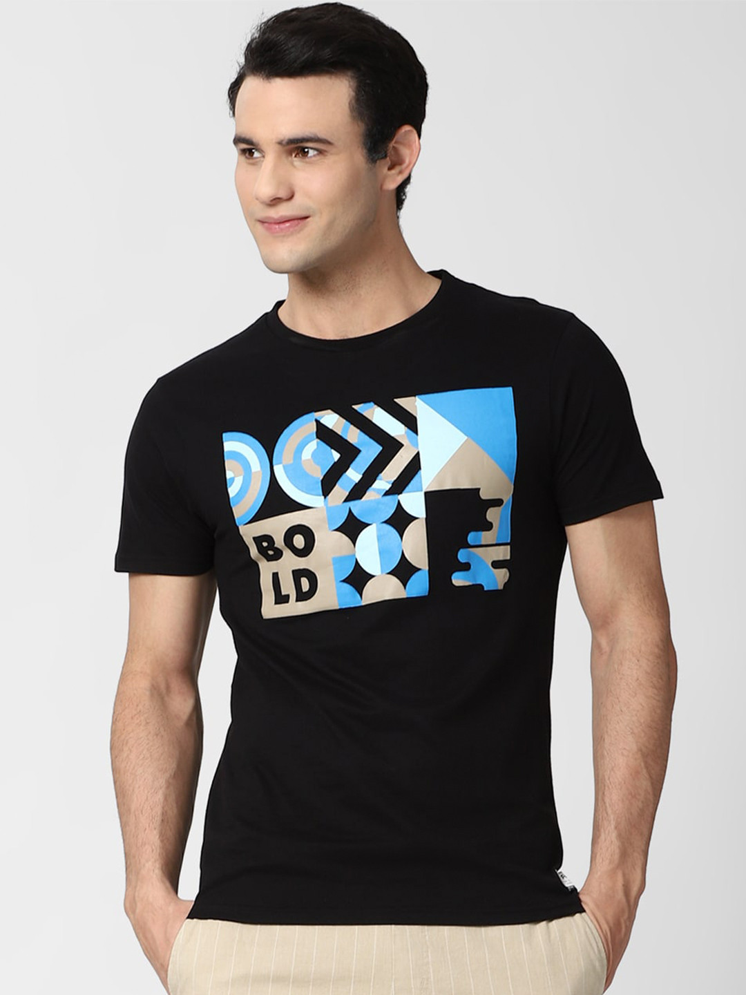 

Peter England Casuals Men Black Printed Slim Fit T-shirt