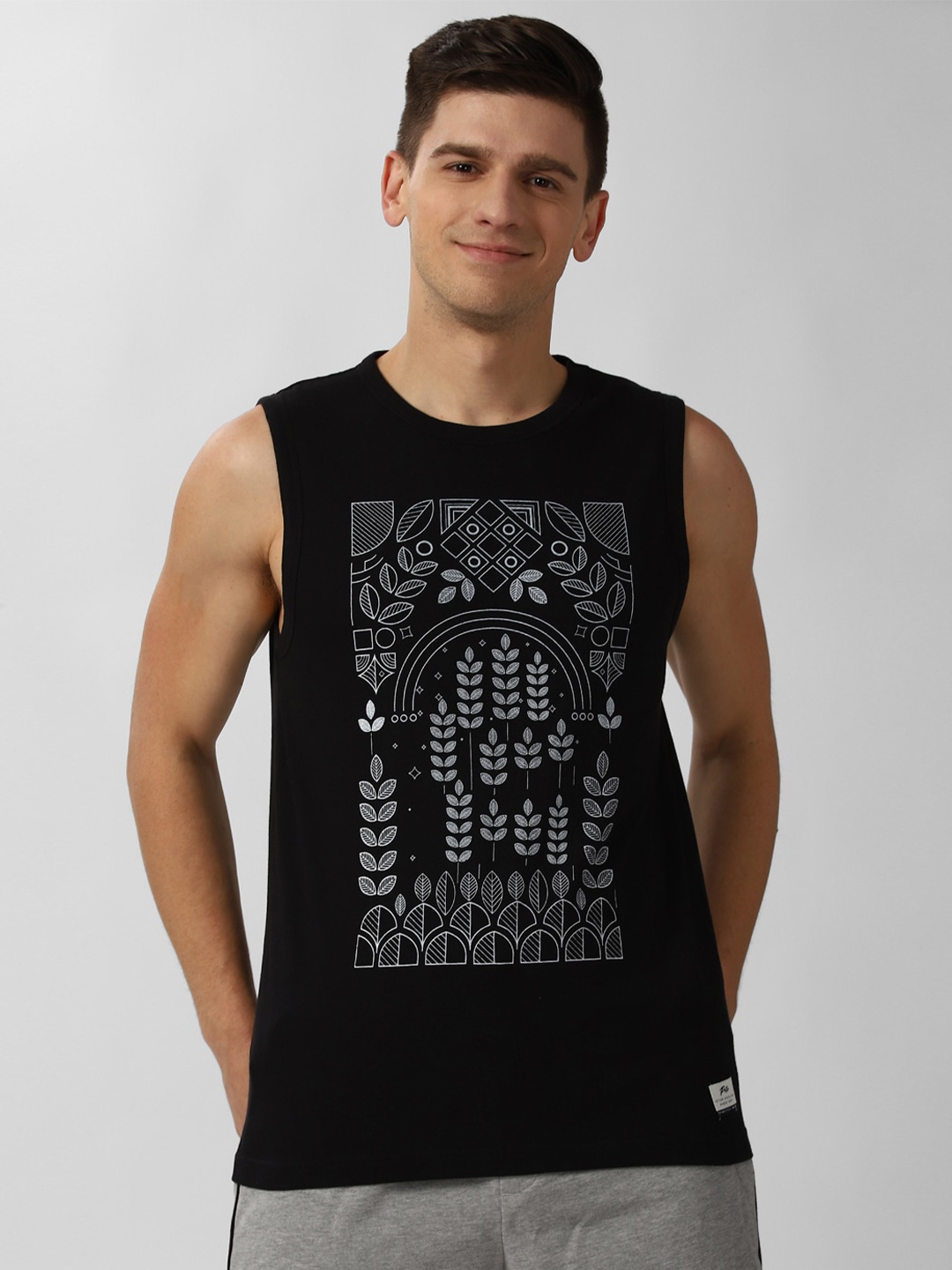 

Peter England Casuals Men Black Printed Raw Edge Slim Fit T-shirt