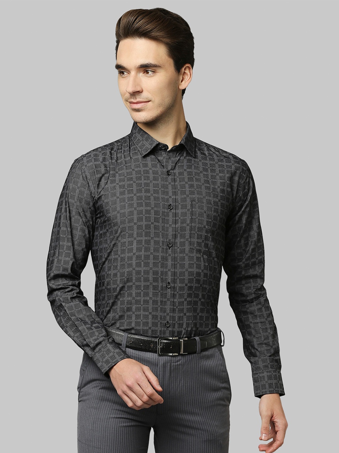 

Park Avenue Men Black Slim Fit Checked Formal Shirt