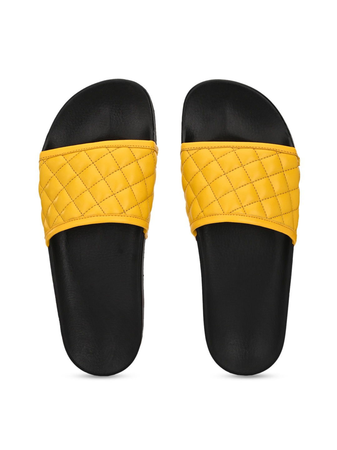 

KLEAT Men Yellow & Black Sliders