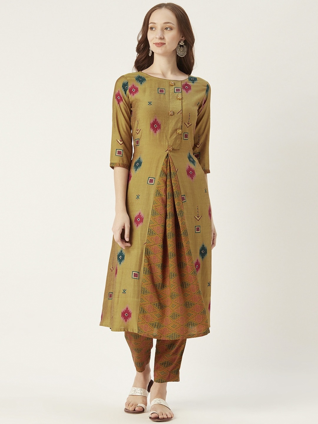 

Sangria Women Mustard Yellow & Red Floral Printed Kurta