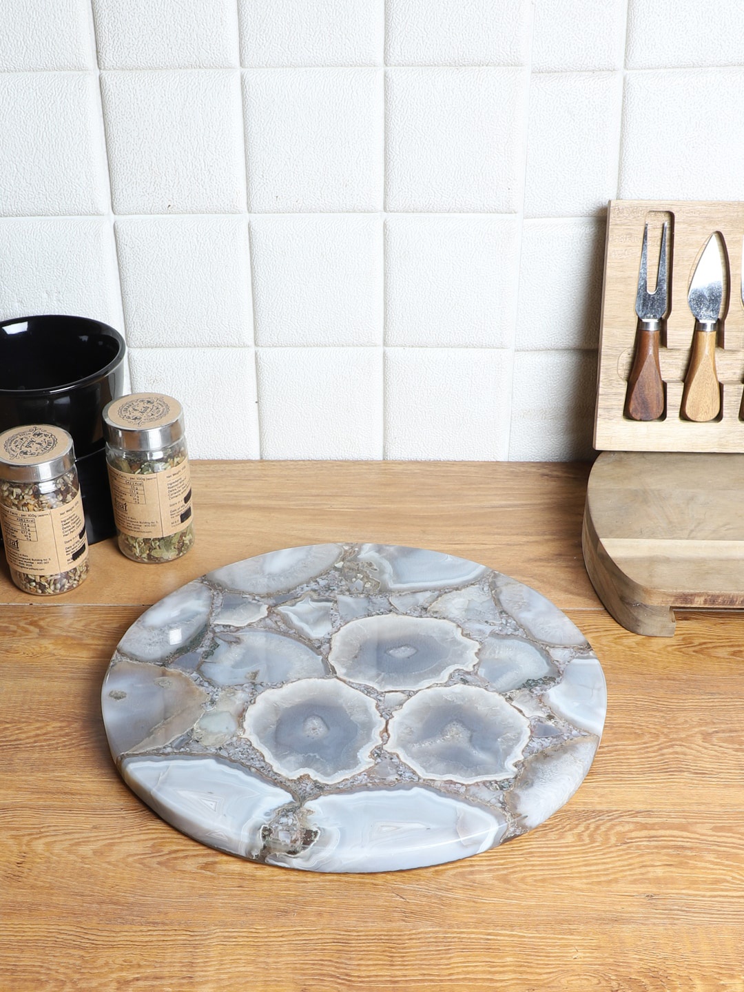 

NikkisPride Transparent Agate Platter